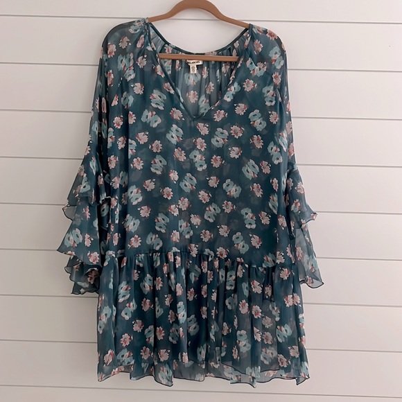 Like New⭐️ Billabong Stevie Blue Floral Boho Long Sleeve Ruffle Mini Dress - Picture 7 of 10